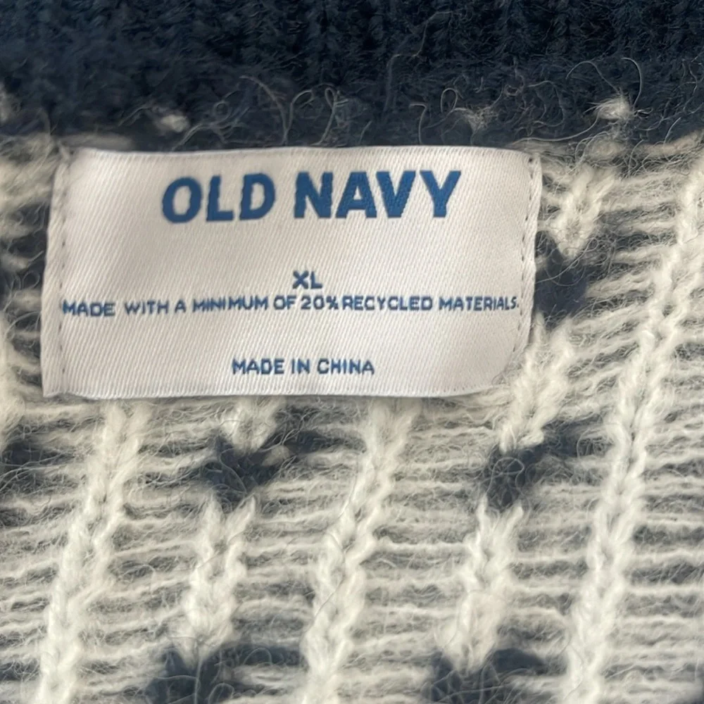 Old Navy Fair Isle Holiday Cardigan Sweater – XL Cozy Knit Button Front - Picture 7 of 8